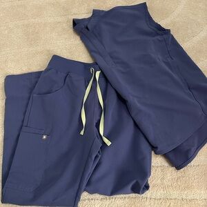 FIGS S kade cargo pants/XXS oversized rafaela top